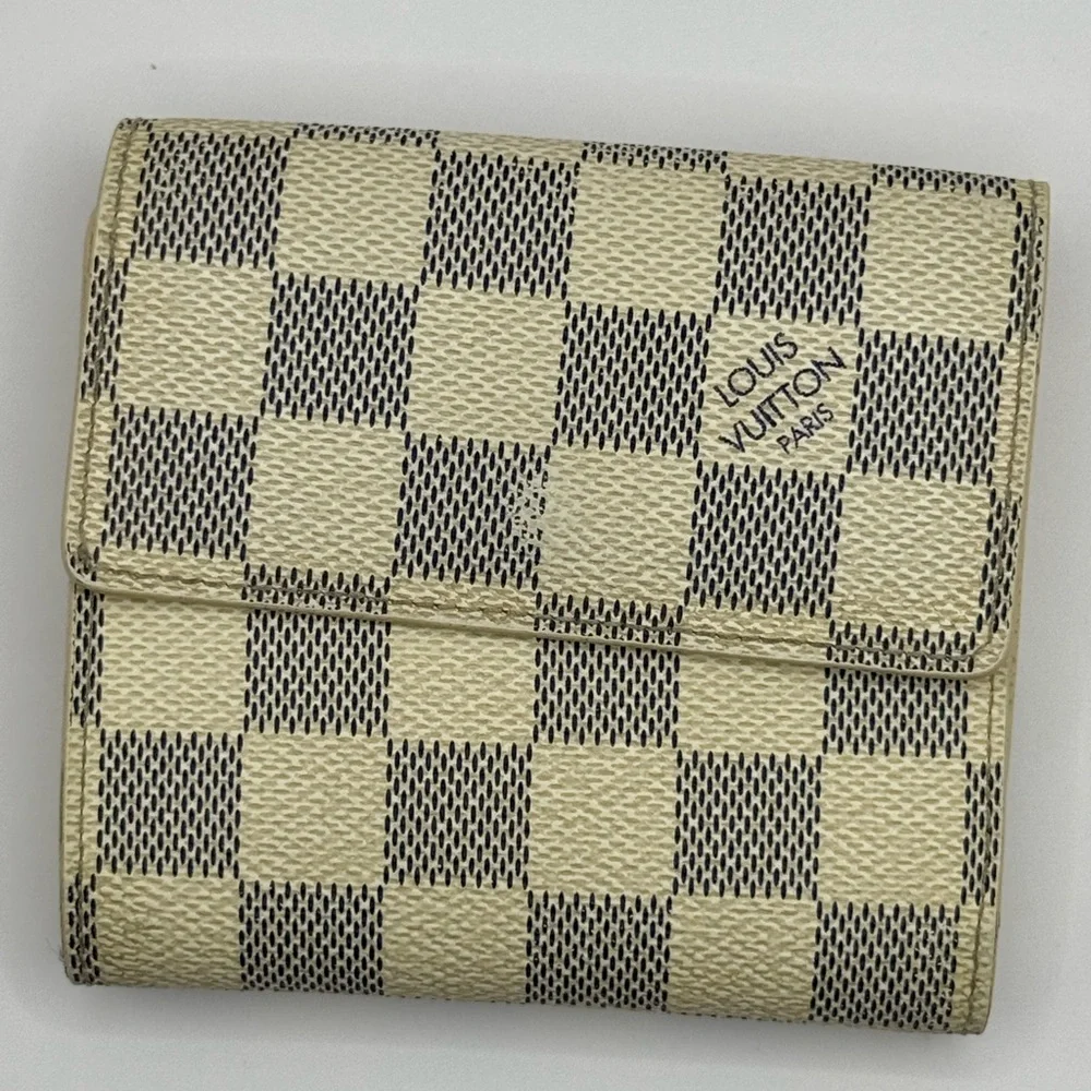 Louis Vuitton White And Grey Wallet - Picture 3 of 4